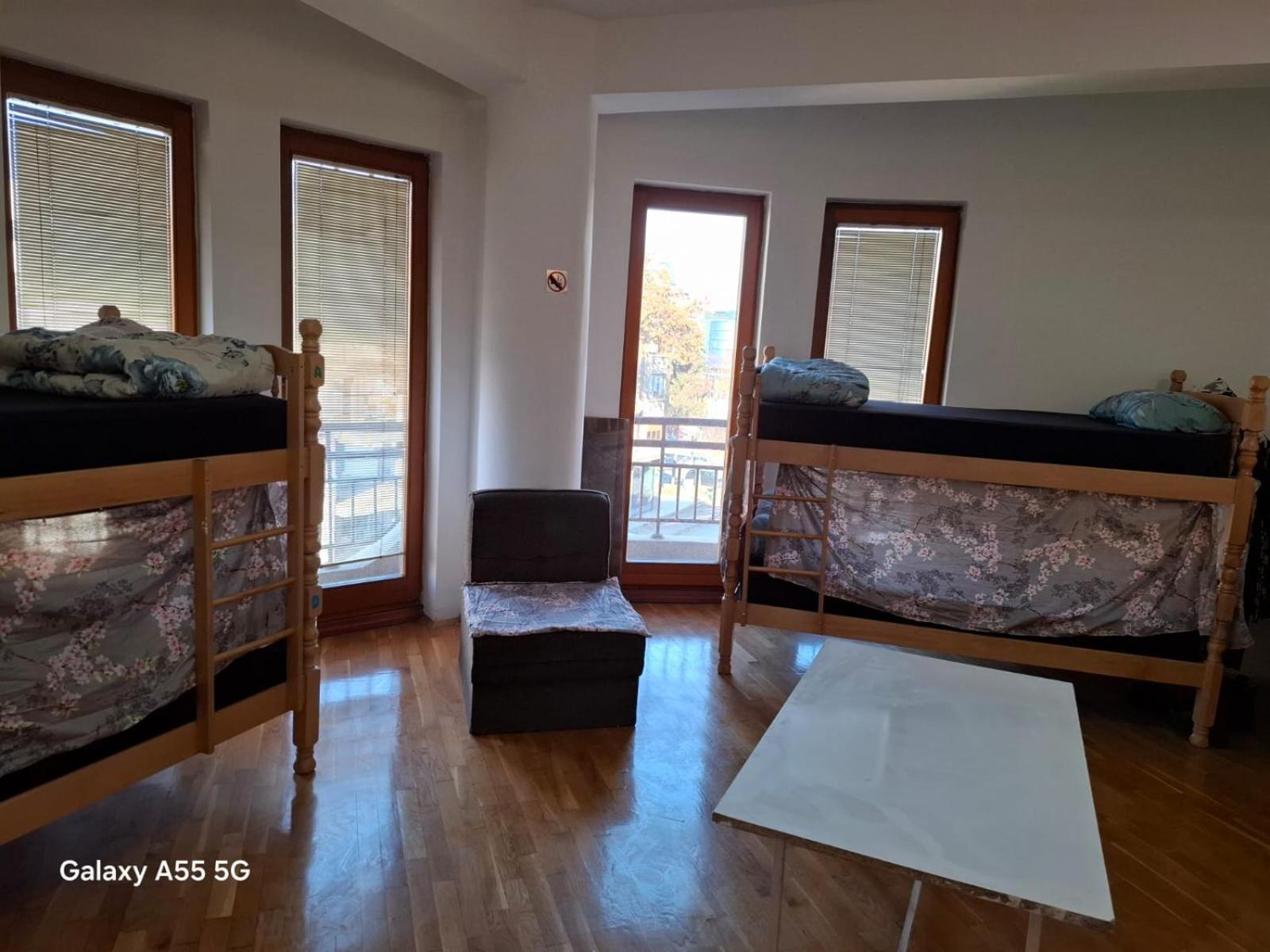 Alpi Hostel Skopje Bagian luar foto